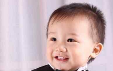 男婴儿图片大全可爱 0至1岁男宝宝发型图片