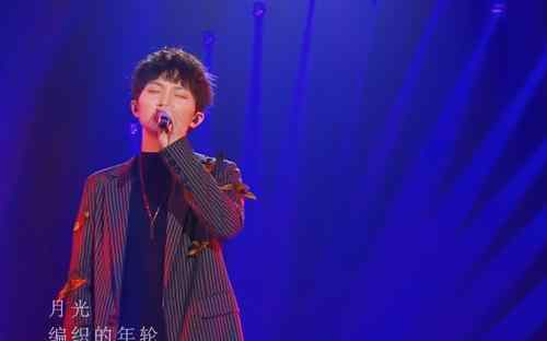 周深从没被电话客服叫过先生 为什么这么说周深的声音真的很女性