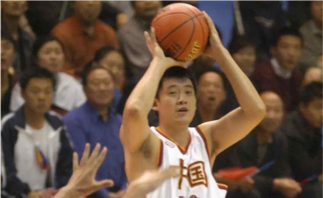 中国篮球队 1994年，中国男篮为何突然能成为世界八强？