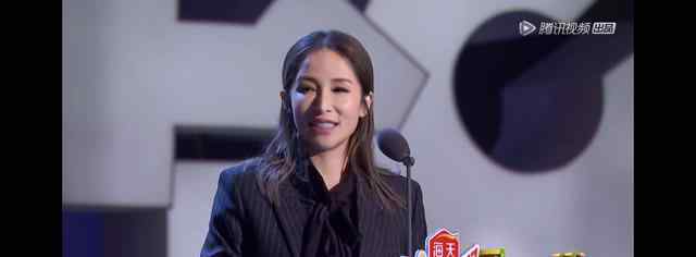 张绍刚被打是哪期 萧亚轩小16岁恋人现身 容祖儿说错话被张绍刚捂嘴马苏疑被打脸