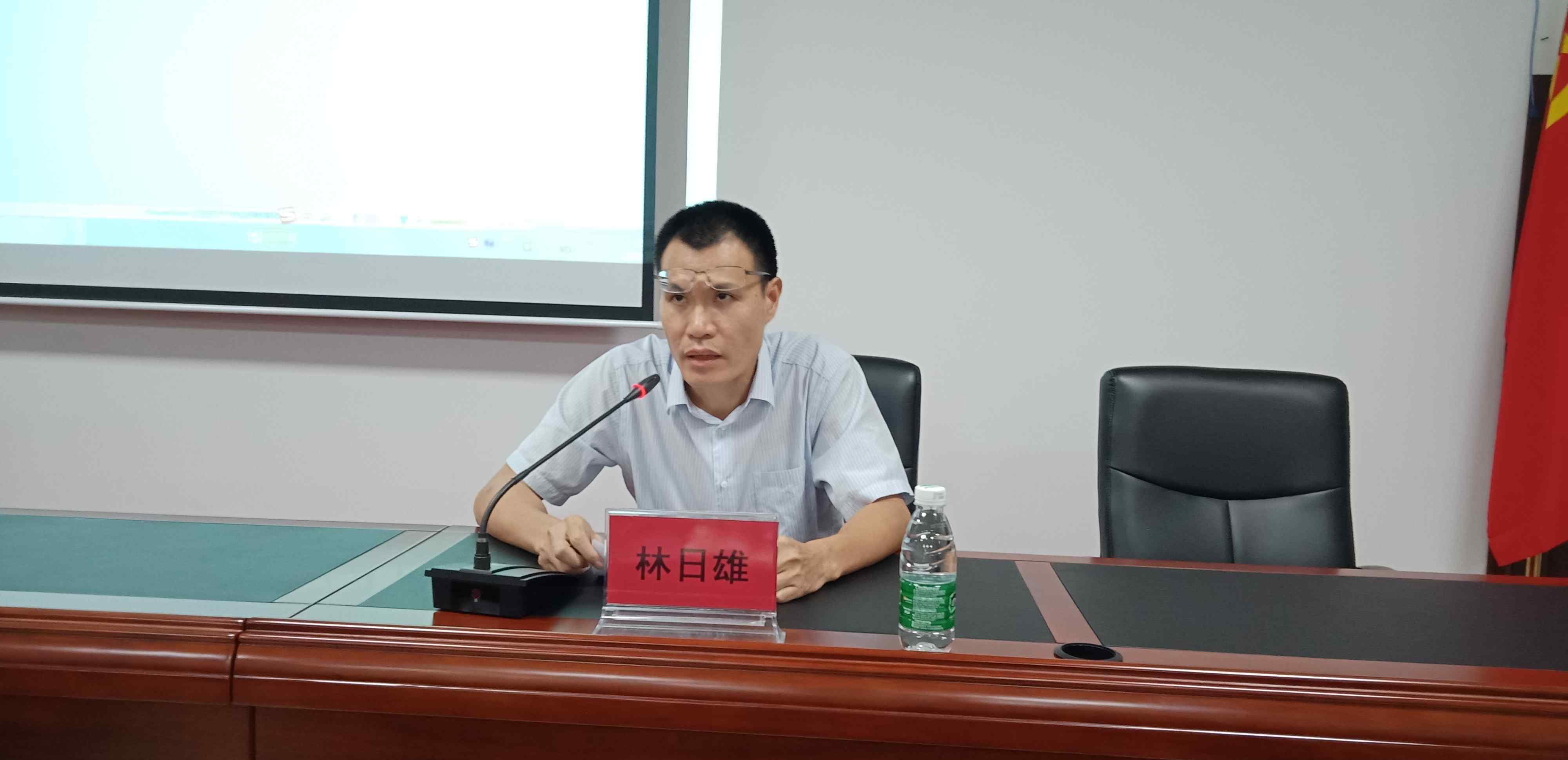 耿燕 三亚市林业局举办新闻信息写作培训班