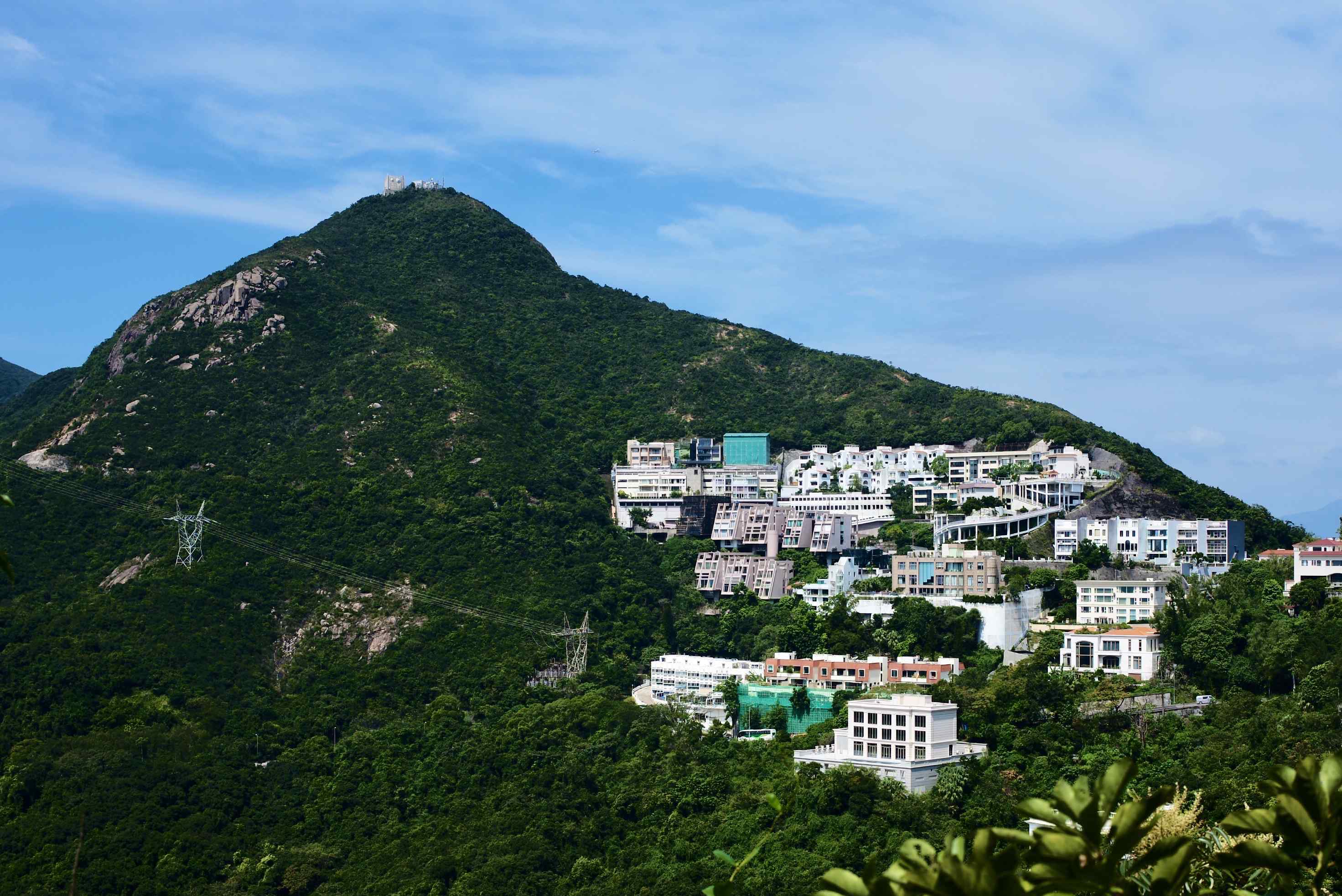 香港阳明山庄 城市之外的香港郊野自然风光系列：行紫罗兰山径，俯瞰浅水湾风光