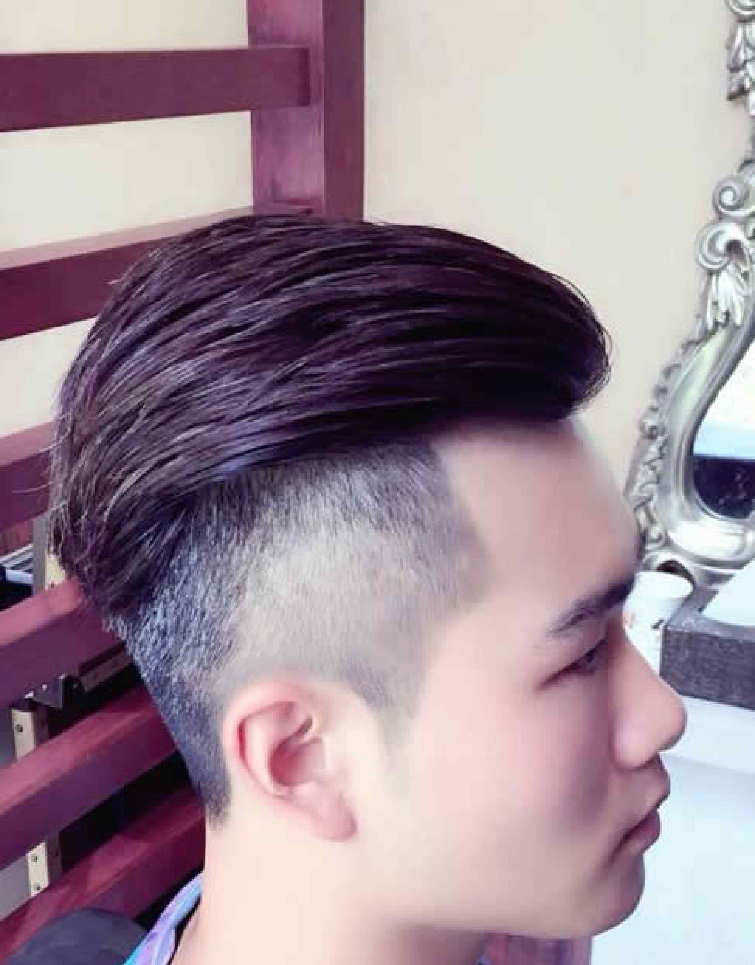 两边铲寸头 两边铲光的男生发型 看看哪款更清爽