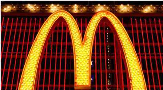 麦当劳更名 麦当劳创始人是谁及麦当劳成功的原因，麦当劳为什么改名叫金拱门