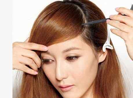 怎么梳头发才好看 女生如何梳头发 女生怎么梳头发好看