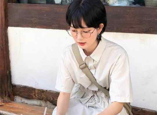 长脸短发图片 女生长脸短发图片2020最新款