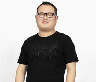男生胖脸适合的发型 适合胖人的男士发型 来看看胖脸男生扎什么发型好