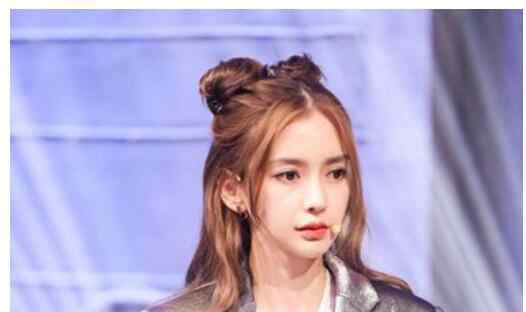 爱心头发怎么扎 心形小揪揪头发怎么扎 女生心形小揪揪发型效果图