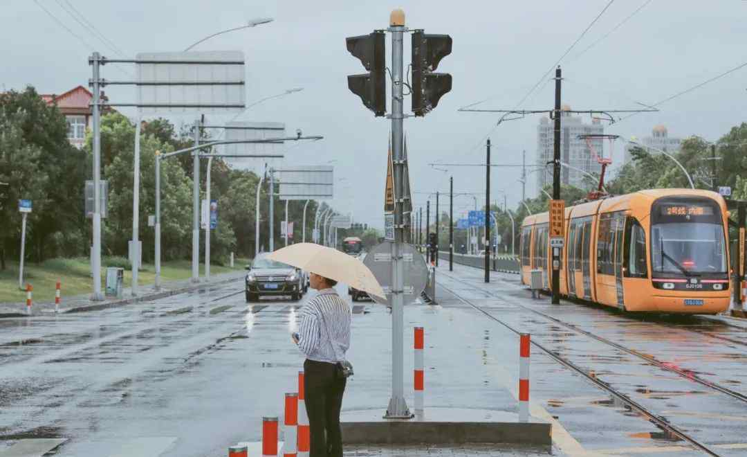 松江天气 31℃→24℃，松江天气明天大反转，还有暴雨正在逼近！