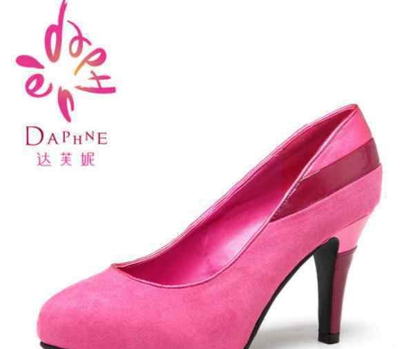 国内女鞋品牌大全 中国鞋子品牌有哪些，女鞋市场呈现怎样的发展趋势？