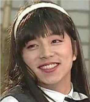 孔宥 孔刘黑历史耻照流出 扮长发学生妹美呆