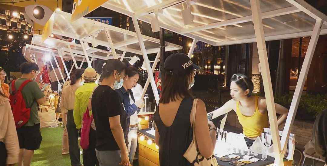 吴江路 太好玩了！这个“夜间派对”，从吴江路一路High到静安公园