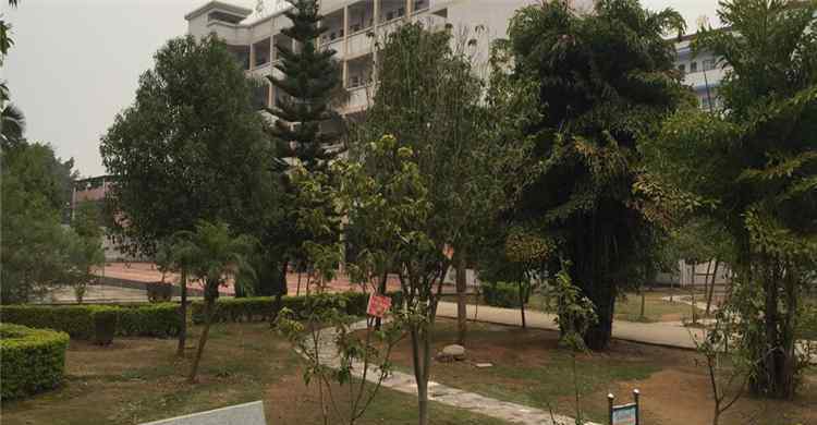 戴南高级中学 兴化市戴南高级中学