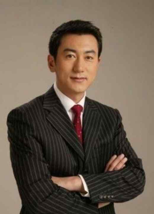 央视主持人工资多少 主持人价值几何？ 何炅汪涵曹颖薪资大揭秘