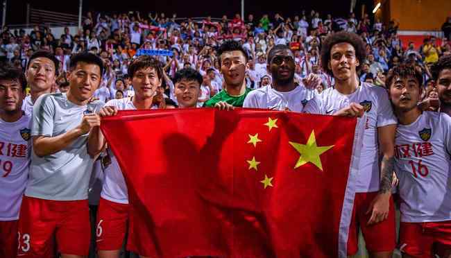 国足解散 大V热议天海解散:中国足球的反思时刻 骗不了自己