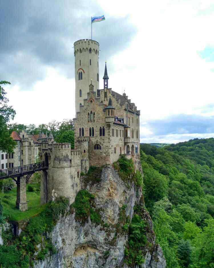 利希滕斯坦 德国巴符州利希滕斯坦城堡
