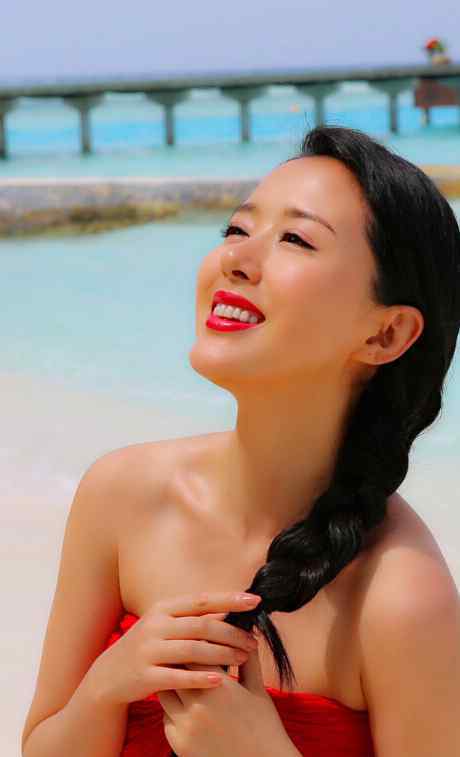 颜丹晨个人写真图片 颜丹晨性感写真曝光 红唇烈焰妖娆妩媚