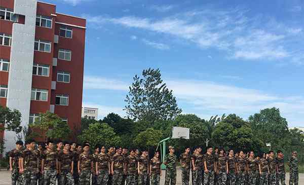 武汉国华复读学校 武汉市复读学校排行榜 武汉高考复读学校价格