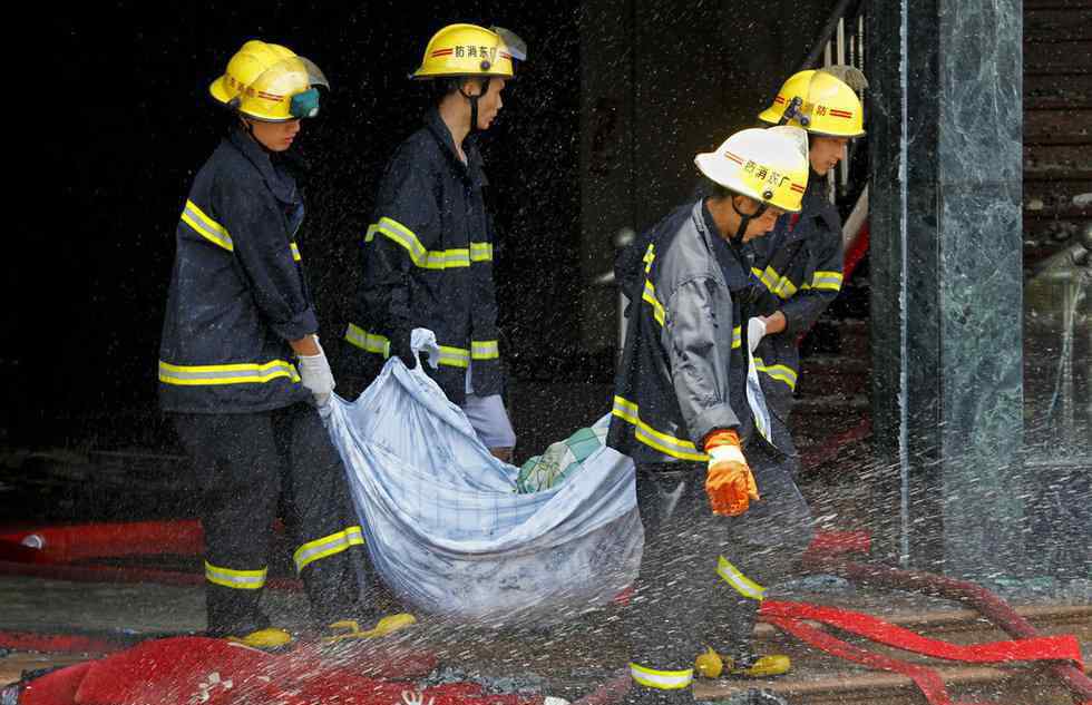 盛丰陶瓷 佛山盛丰陶瓷厂发大火 逃生意识欠缺伤亡惨重