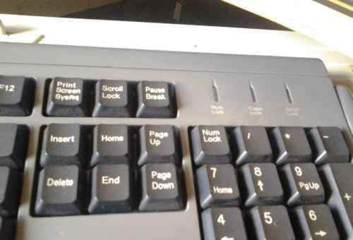 键盘数字键打不出来怎么解锁 键盘打不出字怎么回事  键盘打不出字怎么解锁