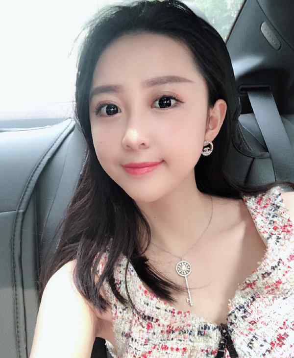 潘玮柏个人资料 潘玮柏现任女友luna个人资料介绍，私生活被曝极其混乱