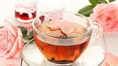 百合花茶的功效与作用 百合花的功效与作用 百合花可以与玫瑰花一起泡吗