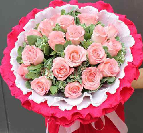 玫瑰花的花语是什么 19朵玫瑰花的花语是什么  怎样延长玫瑰花的保鲜时间