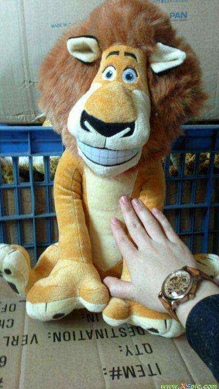 狮子叫 迪士尼电影中的一个狮子,不是狮子王,这个狮子叫什么名字?