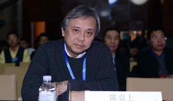 陈嘉上微博 导演陈嘉上与郑爽什么关系 陈嘉上个人资料背景介绍