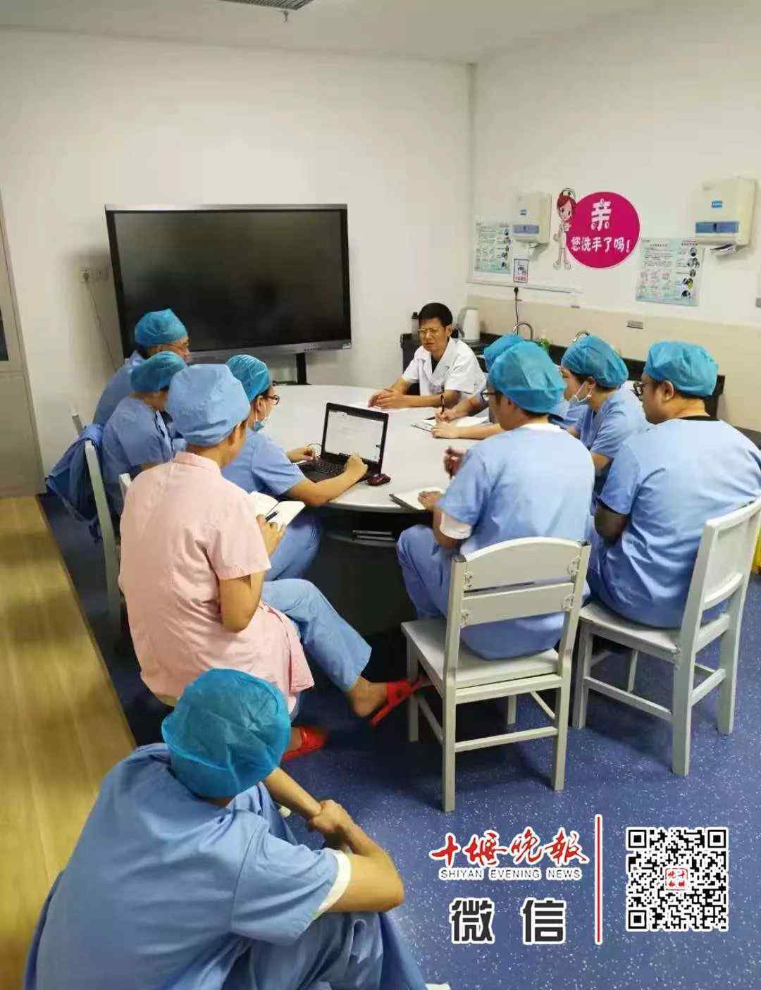 28周早产儿图片 妈妈怀孕6个月产下巴掌大女婴！医生拍下14张照片，张张让人落泪……