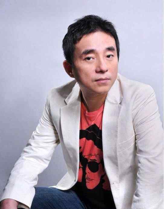 吕方郑裕玲 吕方与郑裕玲分手后又被指吃软饭？坚持丁克的他56岁欲娶富商生子