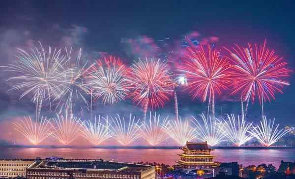 长沙跨年烟花 2020长沙橘子洲头烟花时间 跨年烟花点燃时间+最佳观赏地点