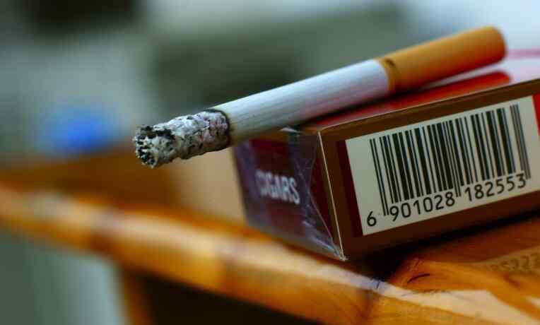 黄鹤楼烟哪里产的 黄鹤楼香烟价格表图 黄鹤楼香烟哪种最好抽
