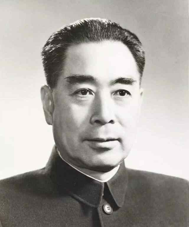李先念军衔 十位共和国缔造者，1955年可以评元帅和大将，却主动放弃军衔