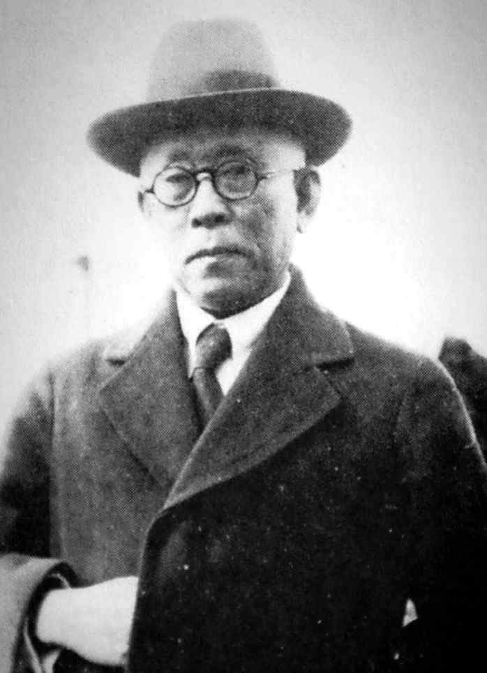 李登辉去世 人伦师表李登辉，培养了26位大学校长，成绩绝无仅有却名不见经传