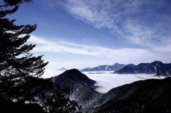 玉龙雪山的海拔 玉龙雪山海拔，海拔4506米！