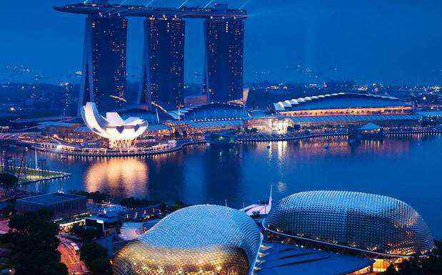 狮头鱼尾 新加坡首都，新加坡市！
