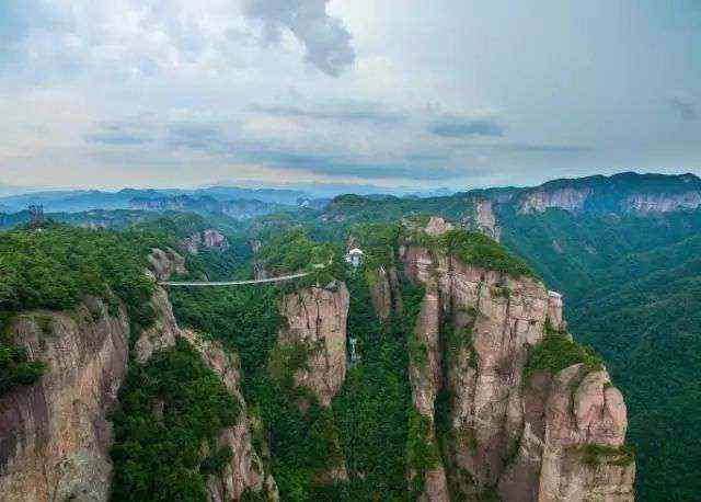 新昌县属于哪个市 天姥山位于什么地方，位于绍兴市新昌县！