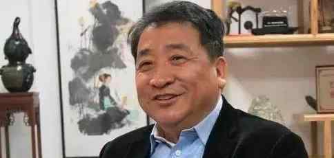姜昆年龄 68岁姜昆近照，买京城上亿豪宅养老，39岁女儿模样和他没区别