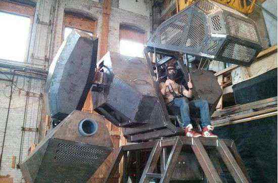 水道桥重工 MegaBots挑战水道桥重工：两个巨型机器人的决斗