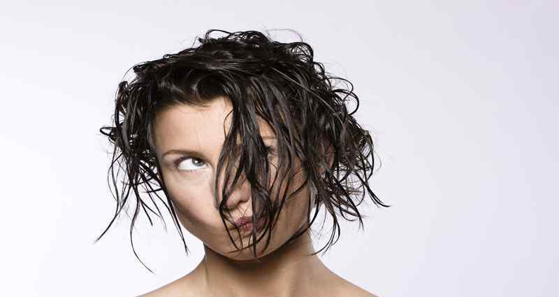 用醋洗头的危害 用醋洗头真的可以养护头发吗？ 洗头前的八大问题