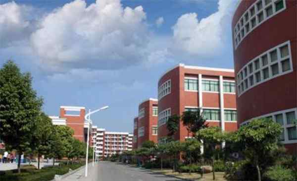 武汉商学院是几本 武汉商学院分数线2019（王牌专业）