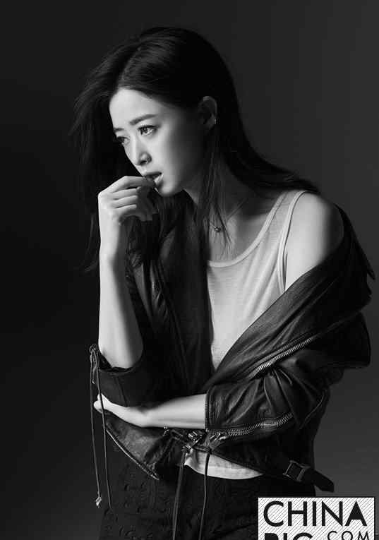 蒋欣性感胸罩 蒋欣大尺度写真照片 露美背嗮美腿尽显性感妖娆