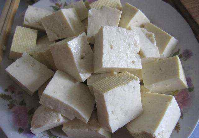 海带炖豆腐怎样做好吃 海带炖豆腐好吃又营养的做法