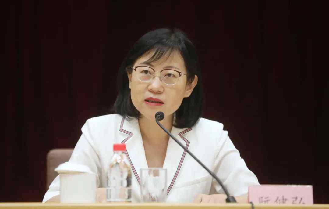 热钱 上半年社融增量超20万亿，央行重磅发声！高度重视“热钱”流动