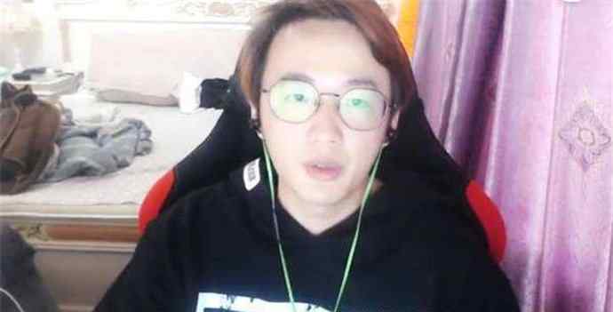 寒夜s1滑板鞋上王者 教练寒夜个人资料多大 寒夜滑板鞋上王者什么梗