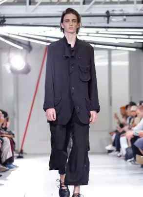 黑色服饰 山本耀司，全世界最会设计黑色服装的酷老头