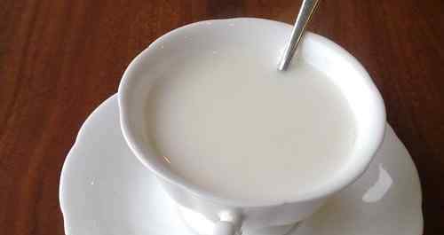牛奶杯 牛奶杯材质哪种好 什么时候喝牛奶是最好的