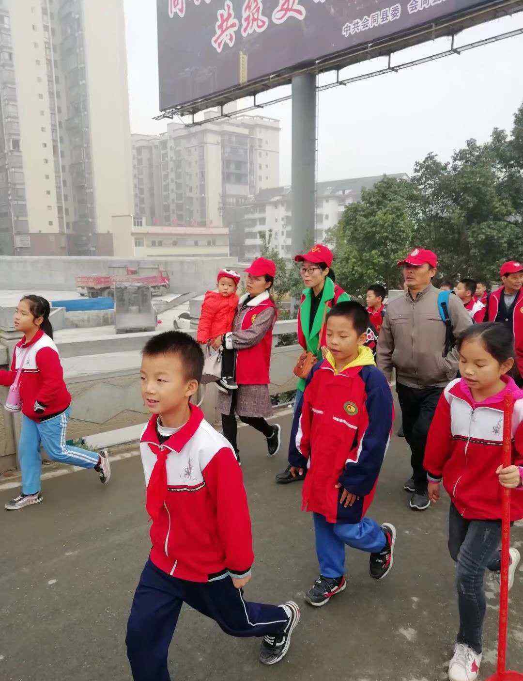 少年唐 天真活泼大家爱 优秀少年唐浩森