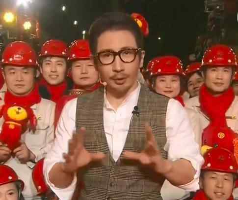 刘谦多大 刘谦再次露面却已是大变模样，到底经历了什么？